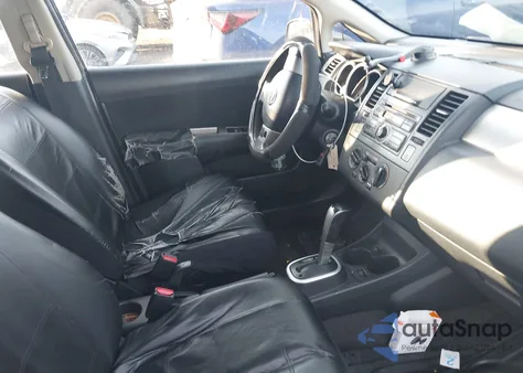 2010 Nissan Versa 1.8S z USA, uszkodzony, nr VIN 3N1BC1CP0AL401019